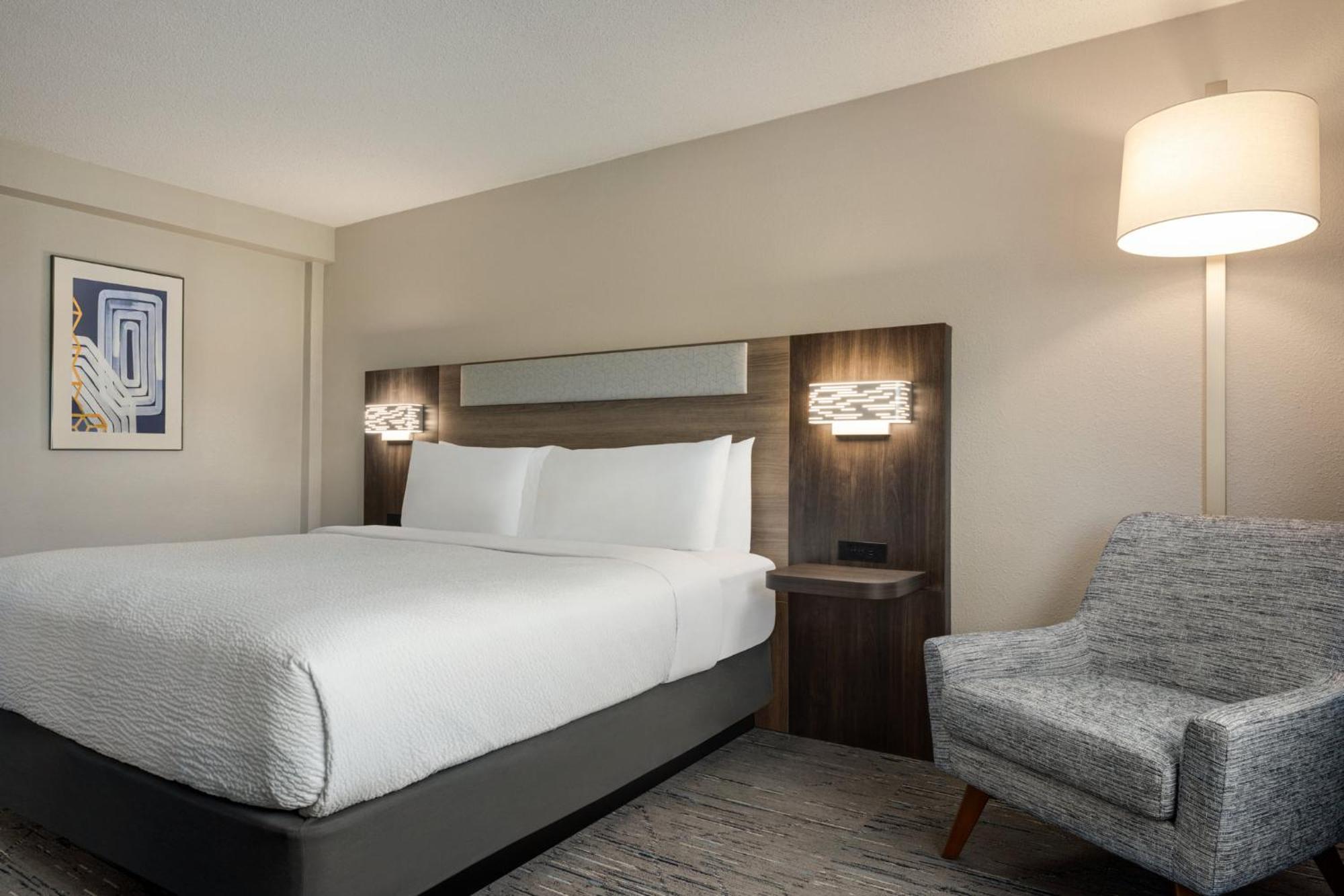 Holiday Inn Express Baltimore At The Stadiums By Ihg Ngoại thất bức ảnh