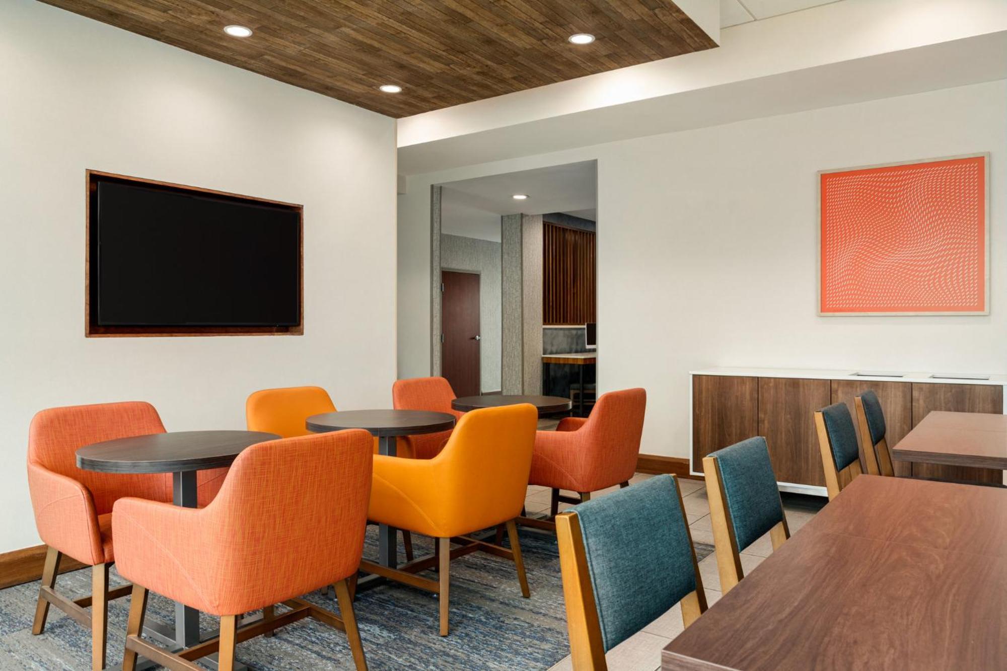 Holiday Inn Express Baltimore At The Stadiums By Ihg Ngoại thất bức ảnh