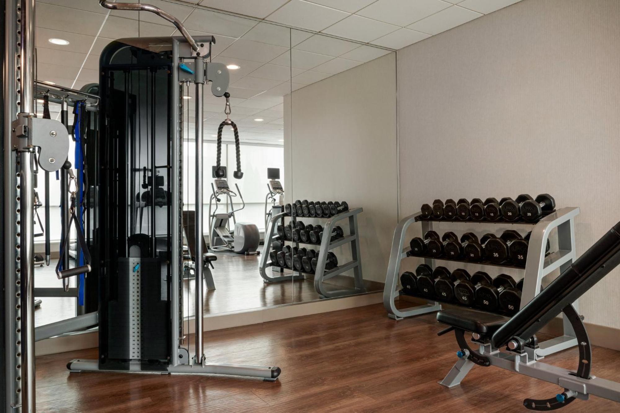 Holiday Inn Express Baltimore At The Stadiums By Ihg Ngoại thất bức ảnh